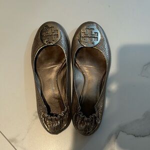 Tory Burch Reva Flats Metalic Leather sz 9.5